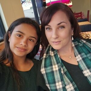 Meet your Posher, Elliana and her mom Michelle